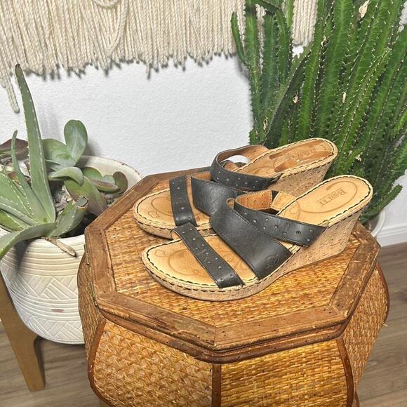 Born black strappy Size 10 Genuine leather wedge sandal cork heel wedge resort - Picture 1 of 7